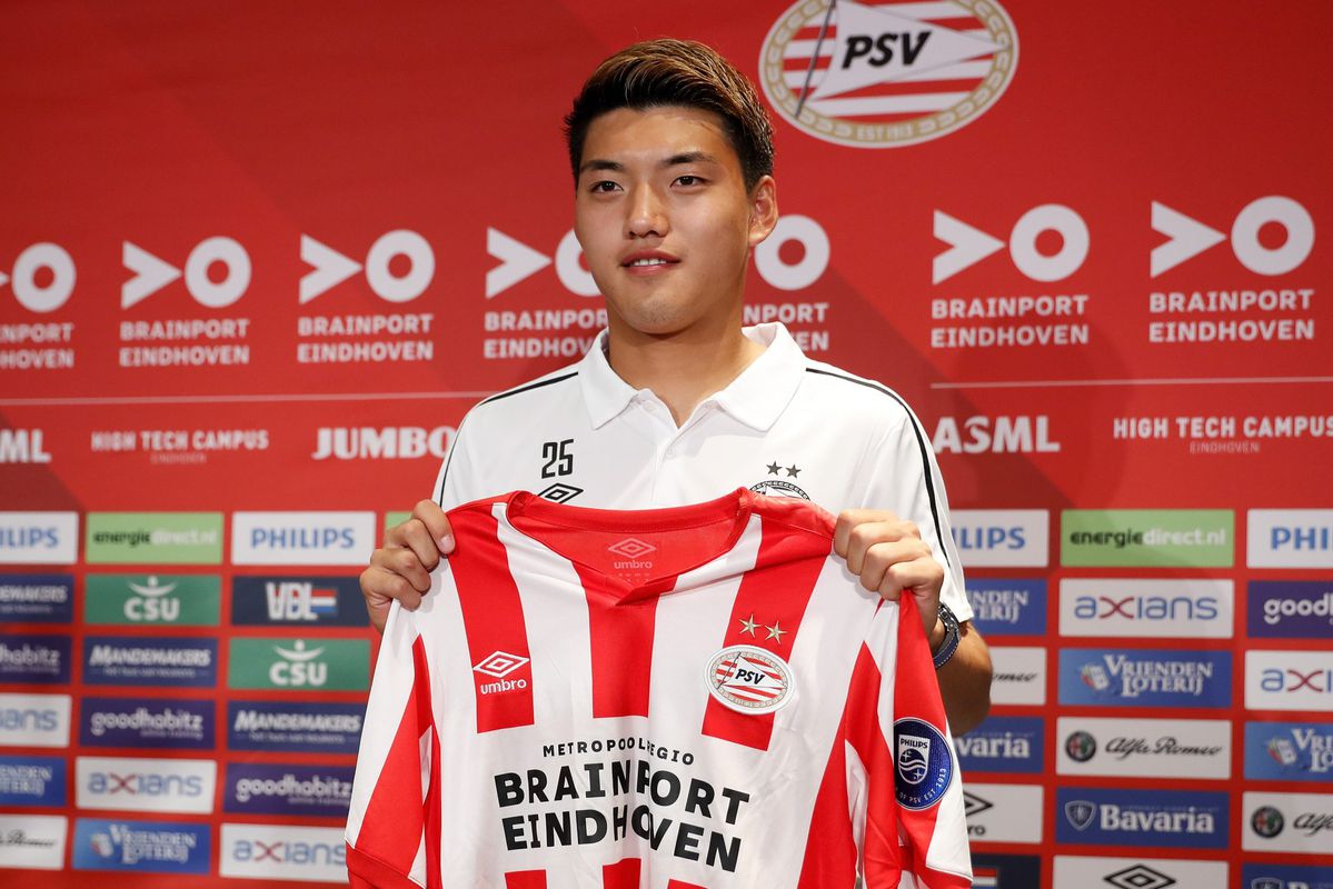 Ajax meldde zich voor Doan toen PSV al met Japanner aan het onderhandelen was