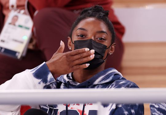 Veel steun voor mentaal geknakte Simone Biles: 'Een moment van onmiskenbare kracht'