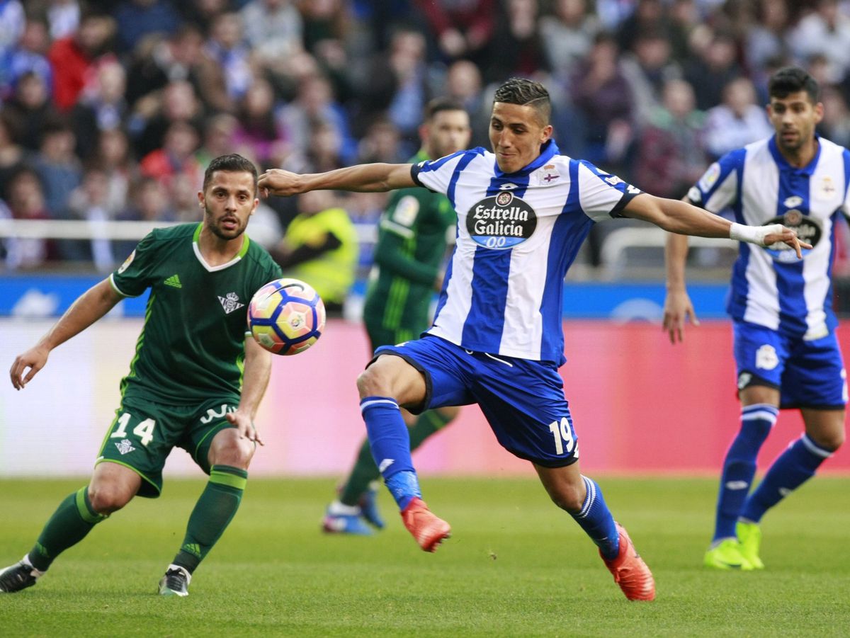 Deportivo houdt op valreep puntje over aan thuisduel met Real Betis
