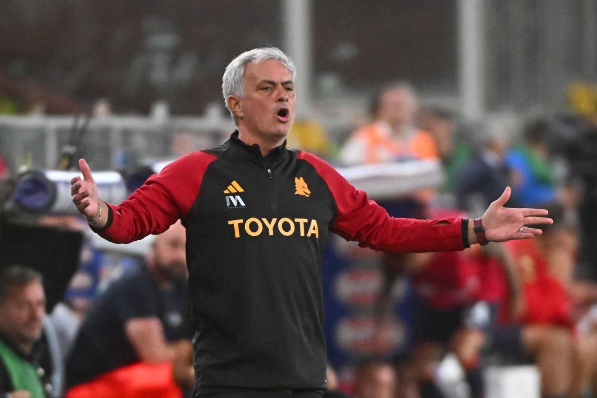 AS Roma draait net zo slecht als Ajax en dat doet José Mourinho pijn: 'Raakt me emotioneel'