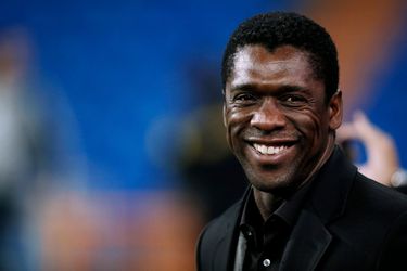 Seedorf en Kluivert loodsen Kameroen naar hoofdtoernooi Afrika Cup