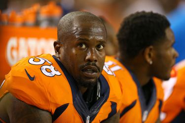 Von Miller trakteert iedere speler van AFC West op fles wijn