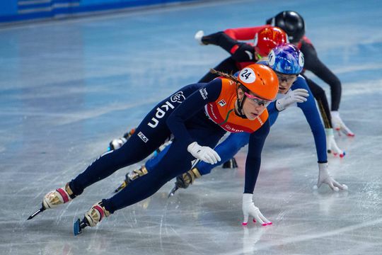 Lekker begin van WK shorttrack voor Schulting en De Laat