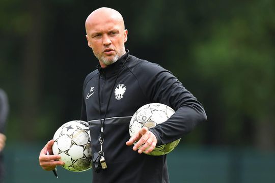 PEC Zwolle plukt assistent-trainer weg van Vitesse om Art Langeler te vervangen