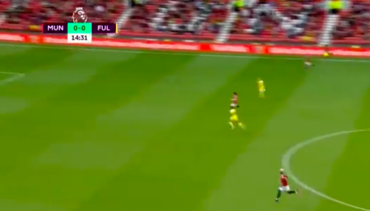 🎥 | Edinson Cavani maakt fans op Old Trafford gek met WERELDGOAL tegen Fulham