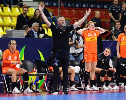 Oranje handbalsters na zege op Montenegro zeker van ticket voor WK 2023