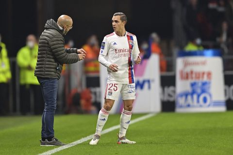 Peter Bosz verliest kansloos met Olympique Lyon van Stade Rennes