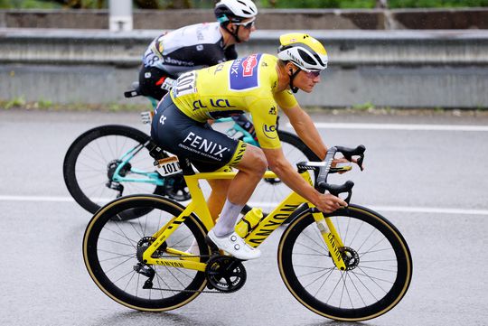 Deze 3 Nederlandse wielrenners droegen vaker de gele trui dan Mathieu van der Poel