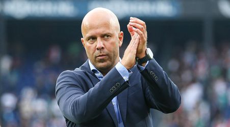 🎥 | Arne Slot duwt Feyenoord niet in favorietenrol voor Klassieker: 'Een favorietenrol wint geen wedstrijden'