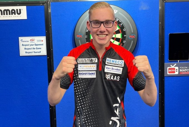 Lekker! Dartstalent Jurjen van der Velde (19) pakt PDC Tour Card