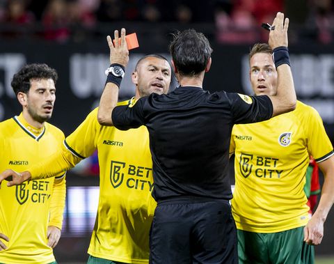 NEC verslaat Fortuna, maar mag Nijhuis bedanken voor terugdraaien rode kaart