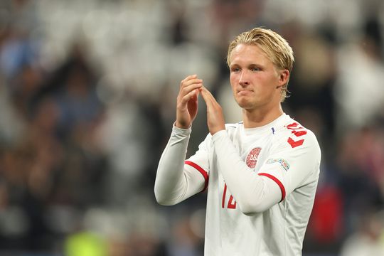 👶👶 | Kersverse vader Kasper Dolberg verwelkomt tweeling