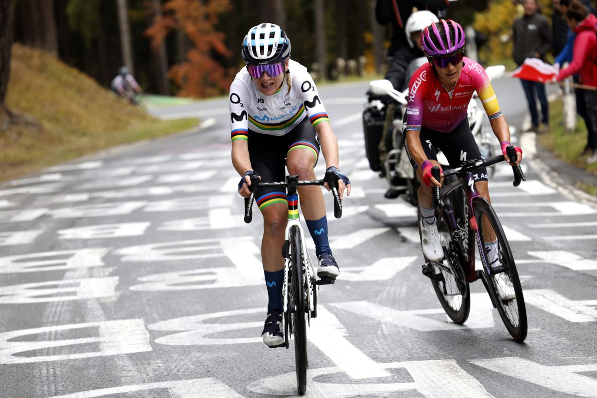 Jarige Annemiek van Vleuten grijpt naast ritzege in koninginnenrit Ronde van Romandië