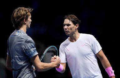 Ai! Nadal begint ATP Finals met nederlaag tegen titelverdediger Zverev