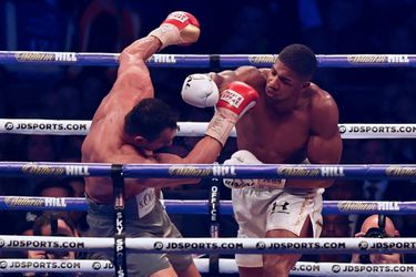 Joshua teleurgesteld in gepensioneerde Klitschko: 'Begrijp het wel'