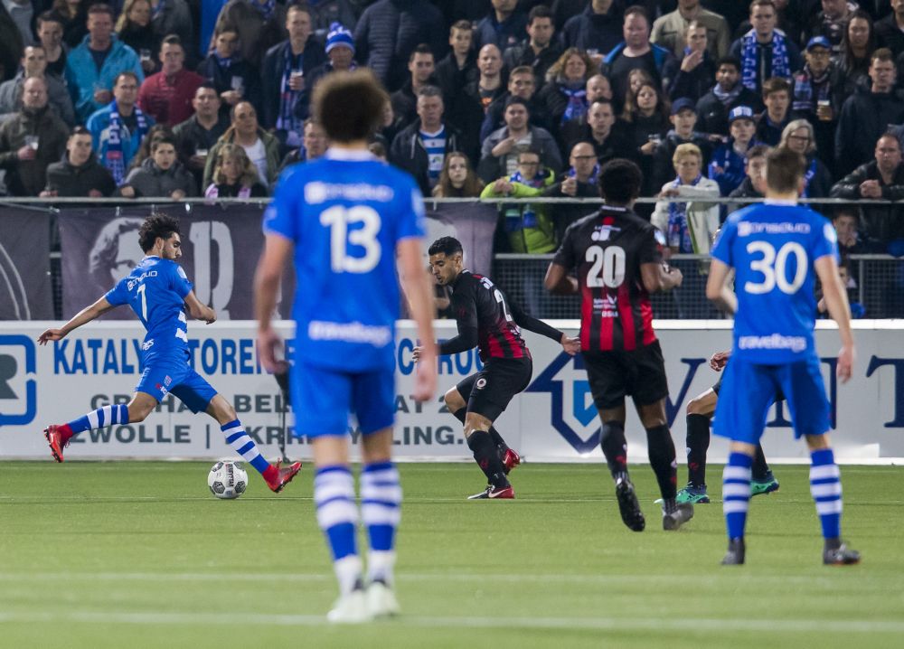 Excelsior haakt na gelijkspel bij PEC Zwolle voorlopig af voor Europees voetbal
