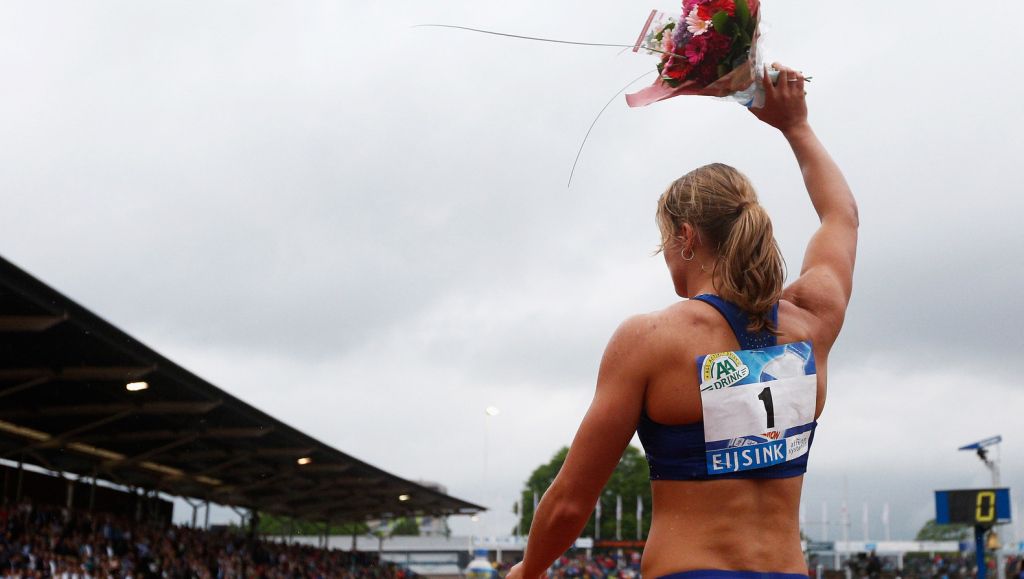 Schippers had kippenvel tijdens het ererondje