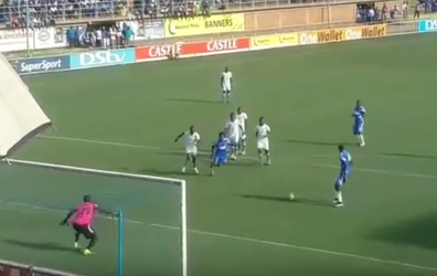 Mislukte 'Messi-Suarez-penalty' in Zimbabwe (video)