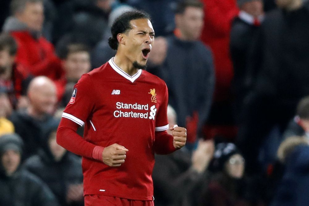 Van Dijk voelt geen extra druk bij Liverpool door gigantisch prijskaartje