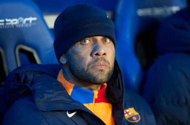FC Barcelona schrijft Dani Alves niet in voor Europa League