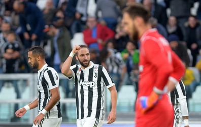 Juventus straft puntenmorsend Napoli af en is weer dik koploper na zege op Atalanta