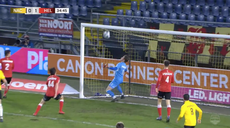 🎥 | Zeg het maar: heeft deze bal van Mario Bilate de lijn gepasseerd? 🧐