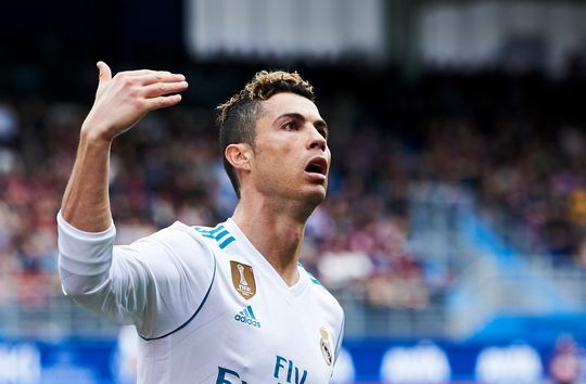 Ronaldo schiet Real Madrid naar moeizame zege tegen Eibar (video)