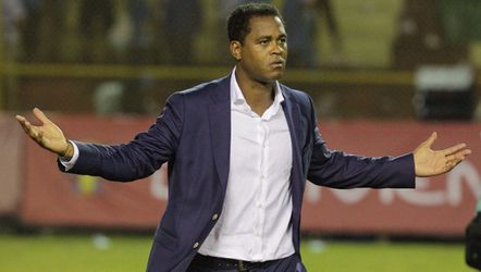 Kluivert nu officieel bondscoach van Curaçao