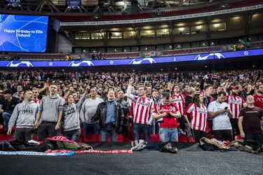 HAHA! PSV krijgt sh*tload aan bedankjes van Spurs-fans