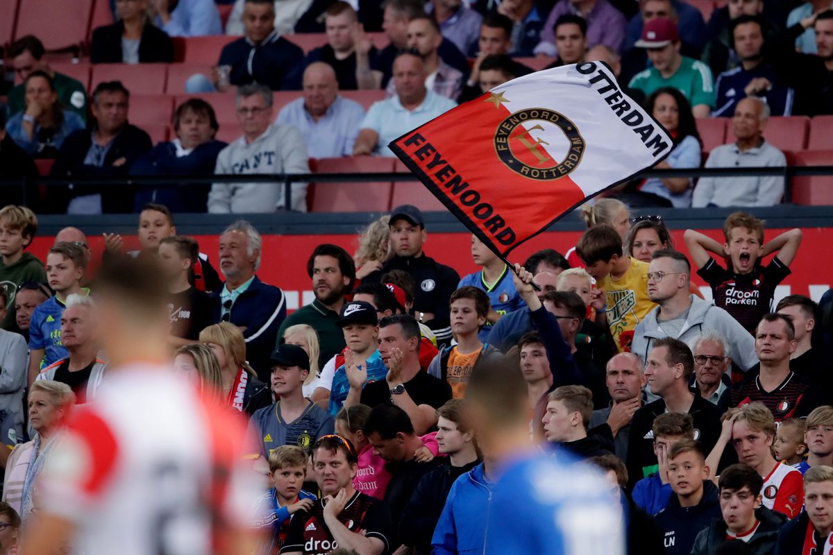 Er zitten weer fans in de stadions, dus kan de UEFA weer centjes tellen