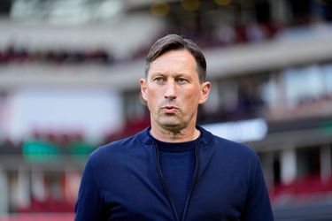 PSV-trainer Roger Schmidt na uitschakeling in Conference League: 'Tactisch deden we het goed'