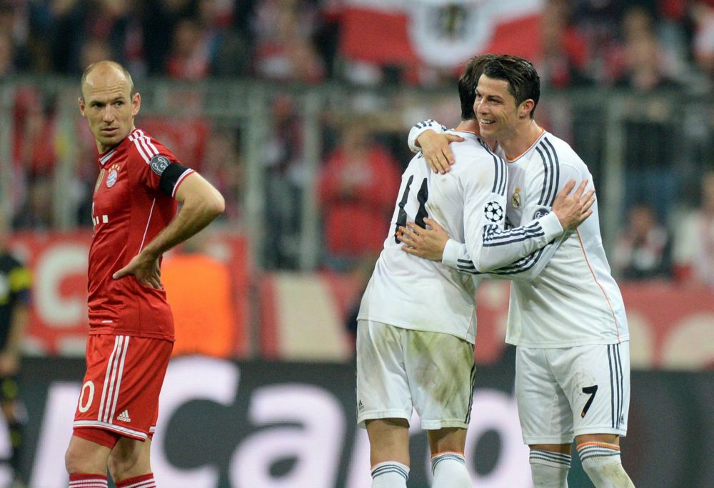 Robben vond Ronaldo de beste, Advocaat ging voor Messi