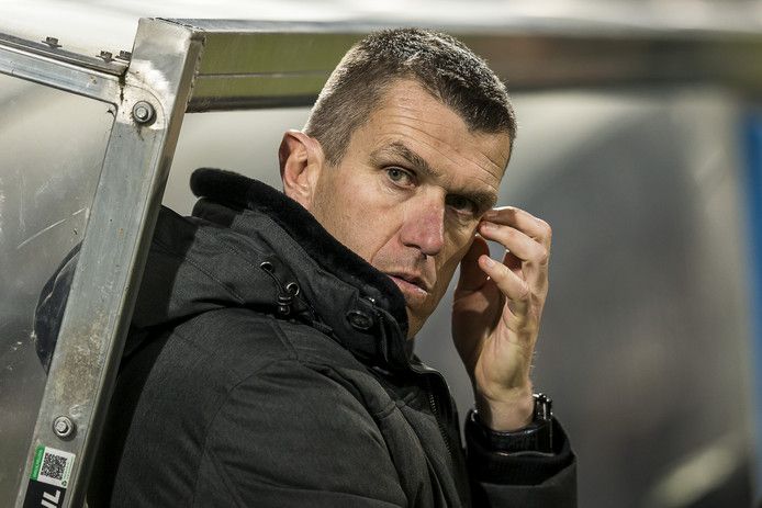 Dijkhuizen ontslagen bij NAC