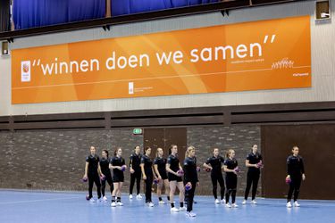 Check hier waar en hoe laat je de laatste groepswedstrijd van Oranje op WK handbal kunt zien