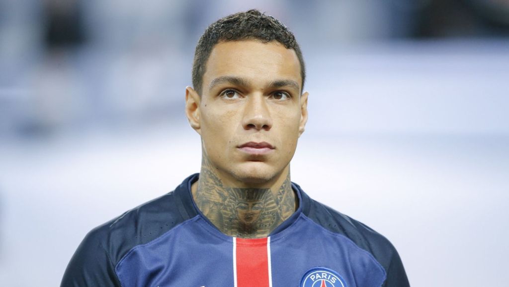 Van der Wiel mist topper tegen Angers