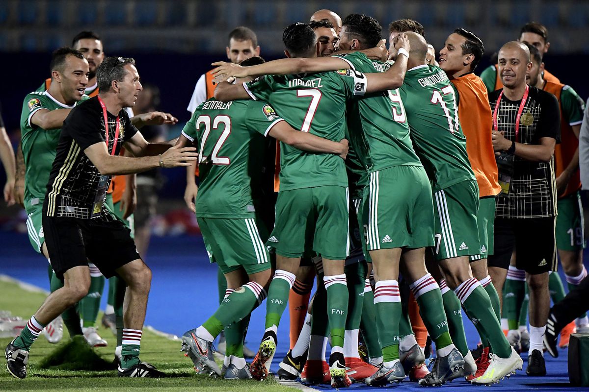 Algerije verrast favoriet Senegal en is al zeker van volgende ronde