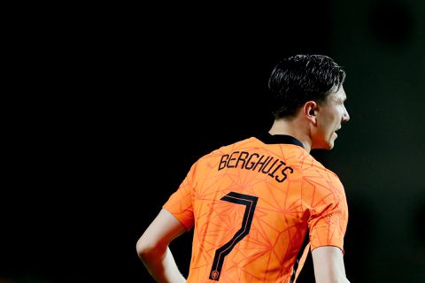 Ik kies voor een 433-opstelling tegen Georgië