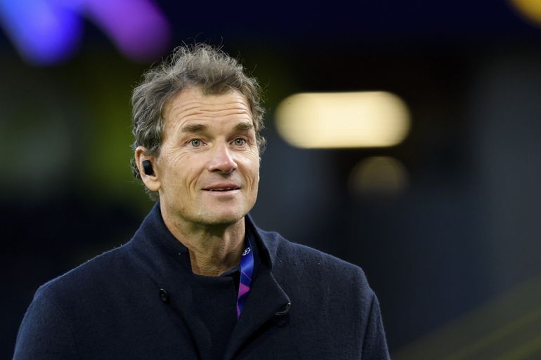 'Ex-doelman Jens Lehmann viel buurman aan met kettingzaag vanwege ruzie over uitzicht'