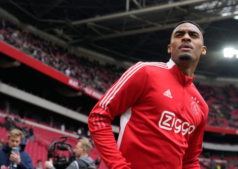 Bayern München biedt 25 miljoen voor Ryan Gravenberch, Ajax twijfelt