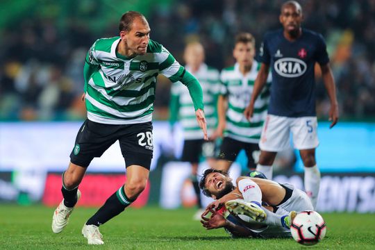 Dost staat weer op trainingsveld Sporting na hoofdblessure