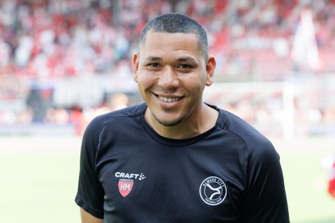 'Top-assistent' Hedwiges Maduro laat niks los over Ajax-interesse: 'Heb geen haast'