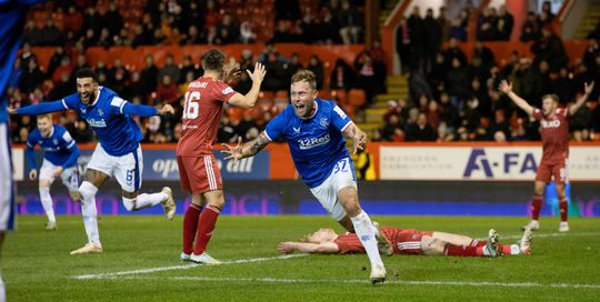 🎥 | Rangers wint in dying seconds, blunder Kelle Roos