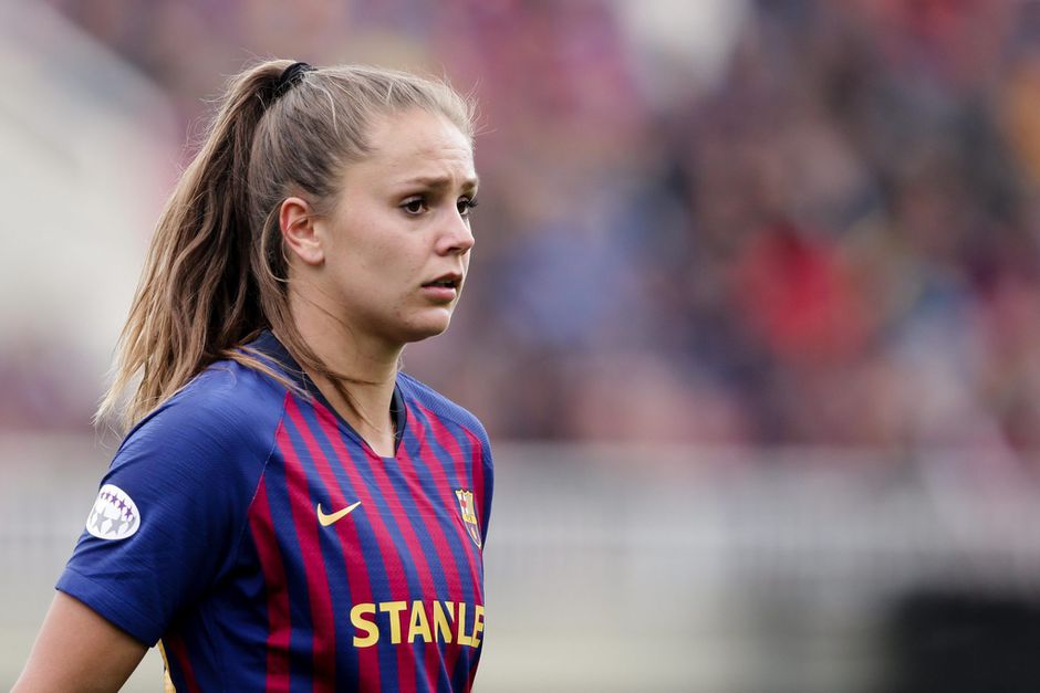 'Nederlandse speelsters die in Spanje voetballen mogelijk diep in de problemen'