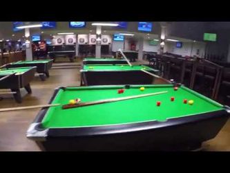 WOW! Beste trickshot ooit in het snooker (video)