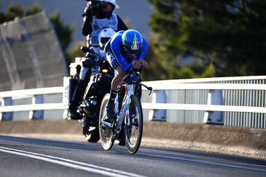 Filippo Ganna fietst liefst 56,792 kilometer in een uur en vermorzelt werelduurrecord