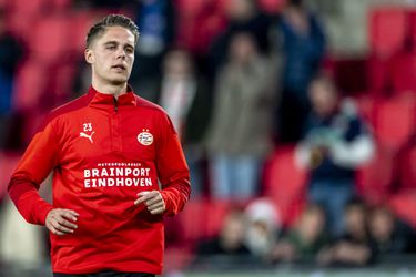 Dit is de opstelling van PSV bij FC Utrecht met enkele opvallende wissels