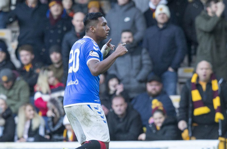 🎥 | Rangers-speler weggestuurd voor indirecte middelvinger
