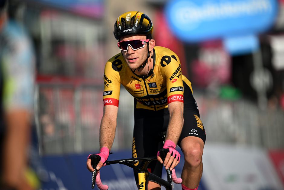 Renner van Jumbo-Visma voorlopig geschorst door positieve plas