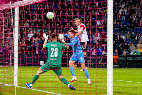 Feyenoord moet weer portemonnee trekken na boete van UEFA