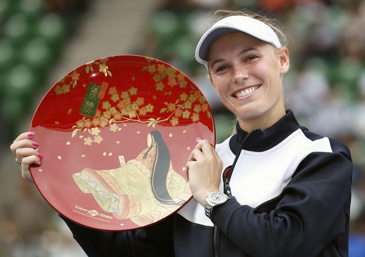 Wozniacki na 6 verloren finales op rij eindelijk succesvol in Tokio